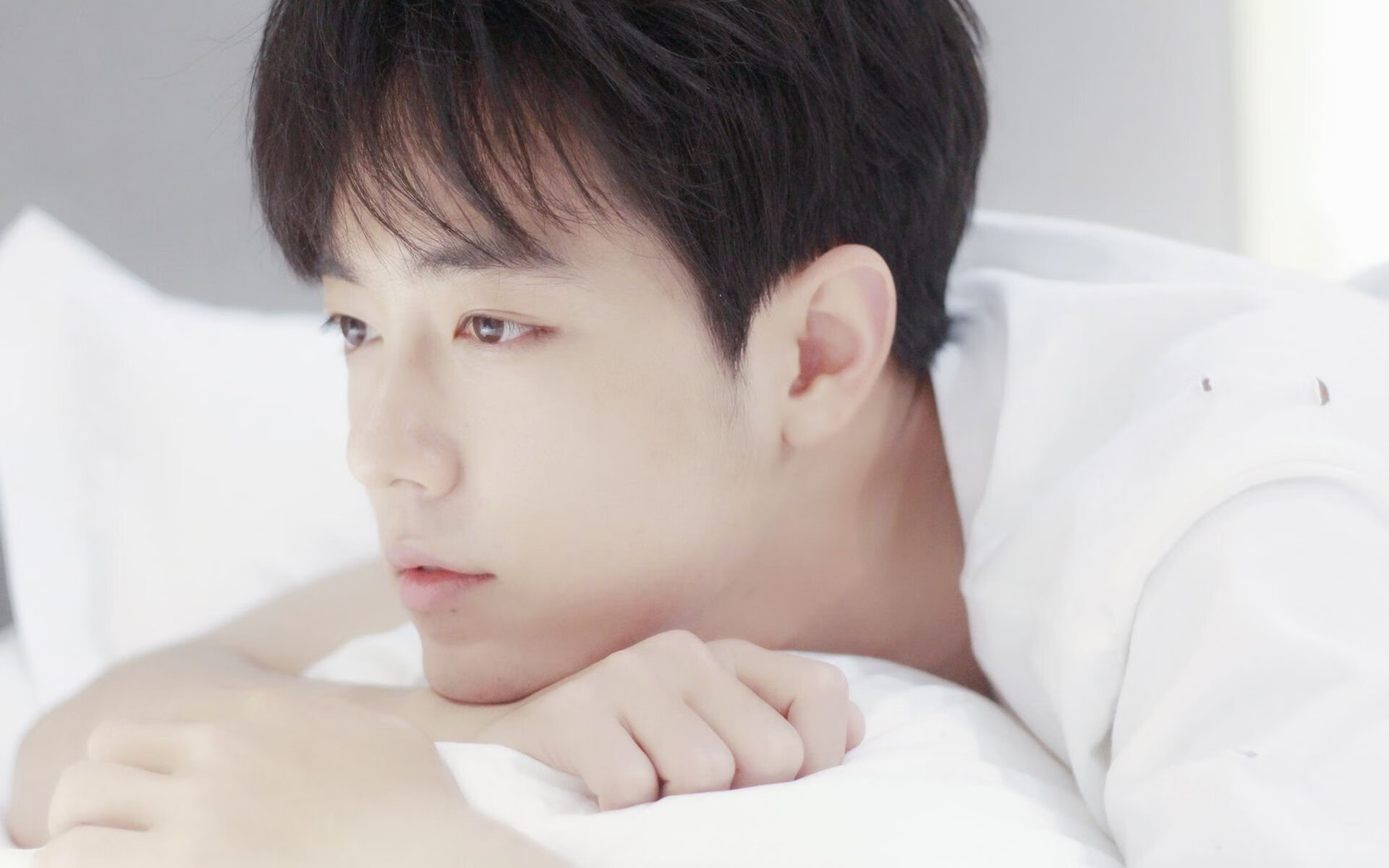 开云中国大陆-强攻防守：篮球比赛中的攻防博弈解析，篮球攻防战术有哪些